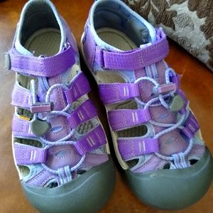 Keen Newport kids sandler's size 4y